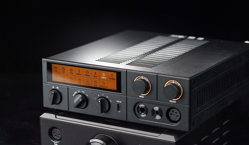 FiiO Desktop DAC and Headphone Amplifier - K15 (B)