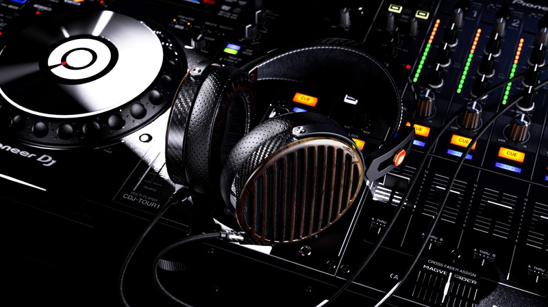 FiiO Gold Diaphragm Open-Back Planar Headphones - FT7