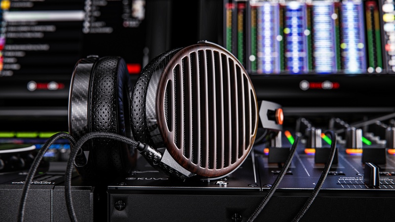 FiiO Gold Diaphragm Open-Back Planar Headphones - FT7